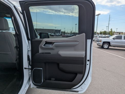 Certified 2022 Chevrolet Silverado 1500 LT w/ Convenience Package II AWD/4WD image 38