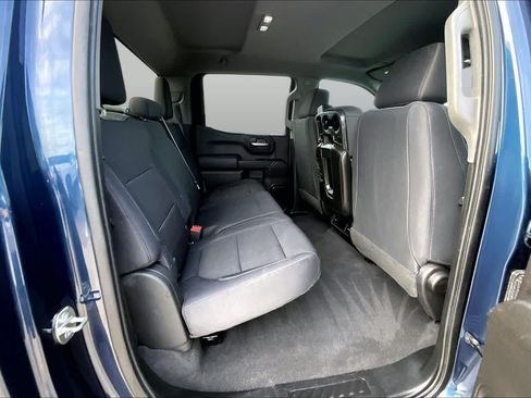 Used 2019 Chevrolet Silverado 1500 Custom w/ Custom Value Package RWD image 16