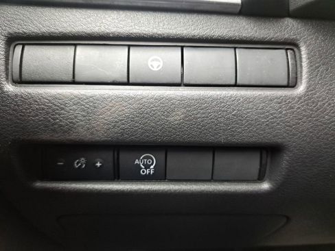 Used 2023 Nissan Rogue SV image 15