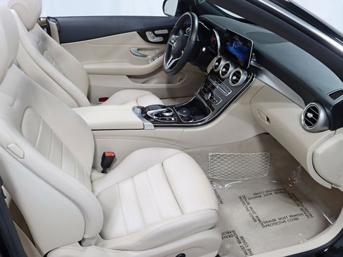 Used 2019 Mercedes-Benz C 300 4MATIC Cabriolet w/ Multimedia Package image 33