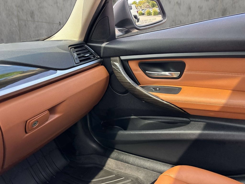 Used 2013 BMW 328i xDrive Sedan AWD/4WD image 26