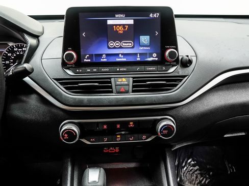 Used 2022 Nissan Altima 2.5 SV image 21