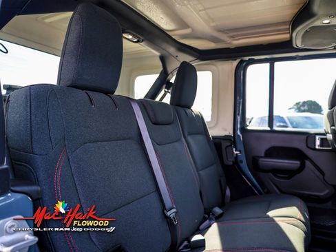 Used 2025 Jeep Wrangler Unlimited Rubicon image 10