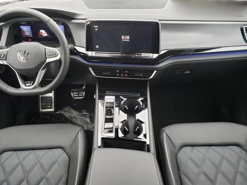 New 2026 Volkswagen Atlas Cross Sport SEL Premium R-Line AWD/4WD image 9