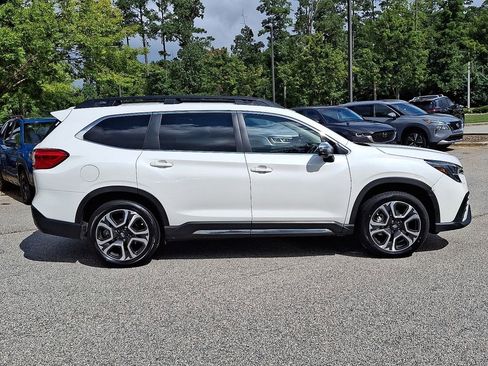 Used 2023 Subaru Ascent Limited w/ Technology Package image 7