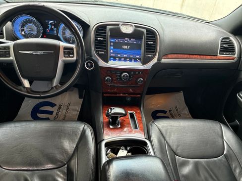 Used 2014 Chrysler 300 RWD image 16