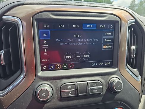 Used 2021 Chevrolet Silverado 1500 High Country w/ Technology Package image 25