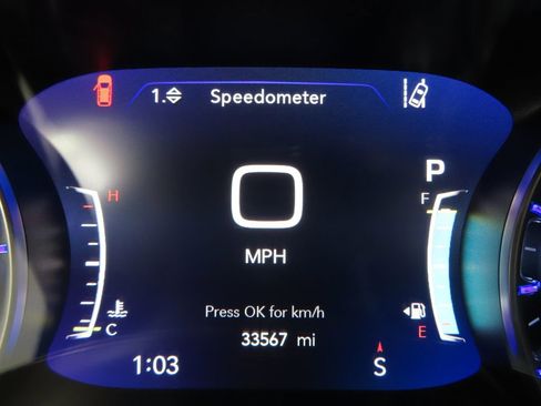 Used 2024 Chrysler Pacifica Touring-L FWD image 15