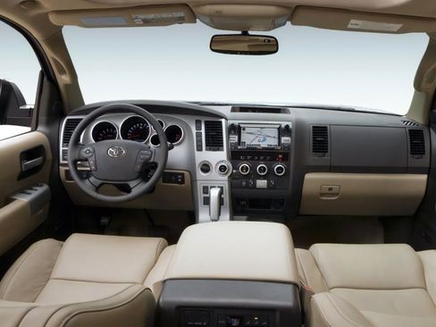 Used 2008 Toyota Sequoia Limited w/ Cold Area Pkg AWD/4WD image 8