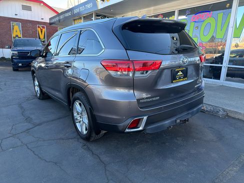 Used 2018 Toyota Highlander Limited image 5