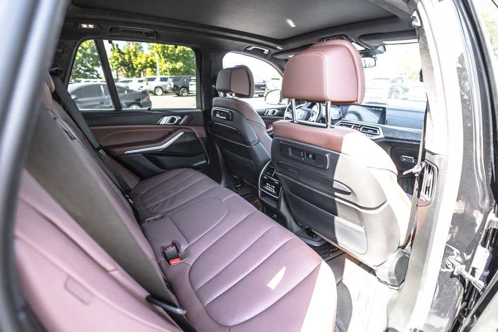 Used 2022 BMW X5 xDrive45e w/ Executive Package AWD/4WD image 27