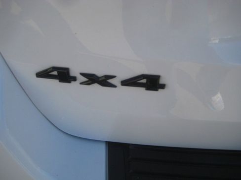 Used 2021 Jeep Grand Cherokee Laredo X image 7