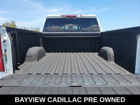 Used 2025 Chevrolet Silverado 1500 ZR2 w/ Technology Package AWD/4WD image 10