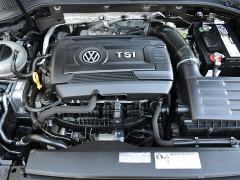 Used 2015 Volkswagen GTI S image 41