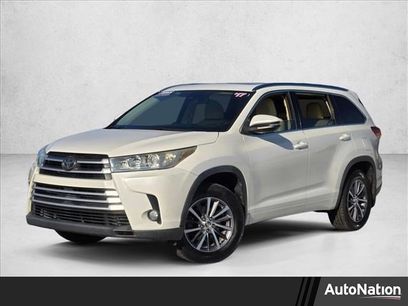 Used 2017 Toyota Highlander XLE