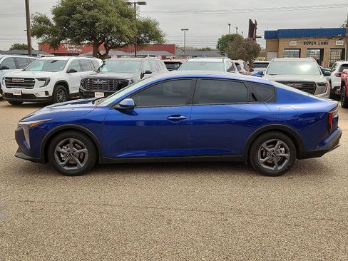 Used 2025 Kia K4 FWD image 2