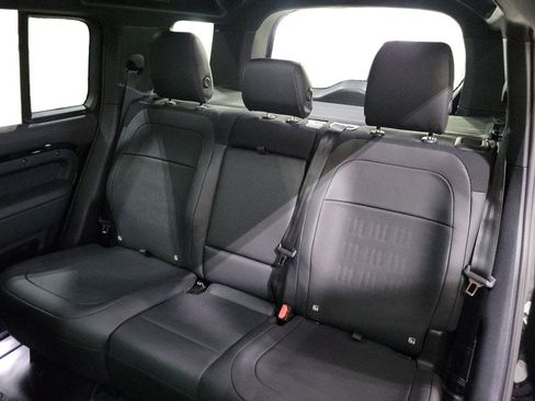 New 2026 Land Rover Defender 110 OCTA image 22