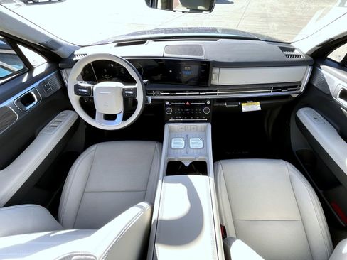New 2026 Hyundai Santa Fe Calligraphy AWD/4WD image 15
