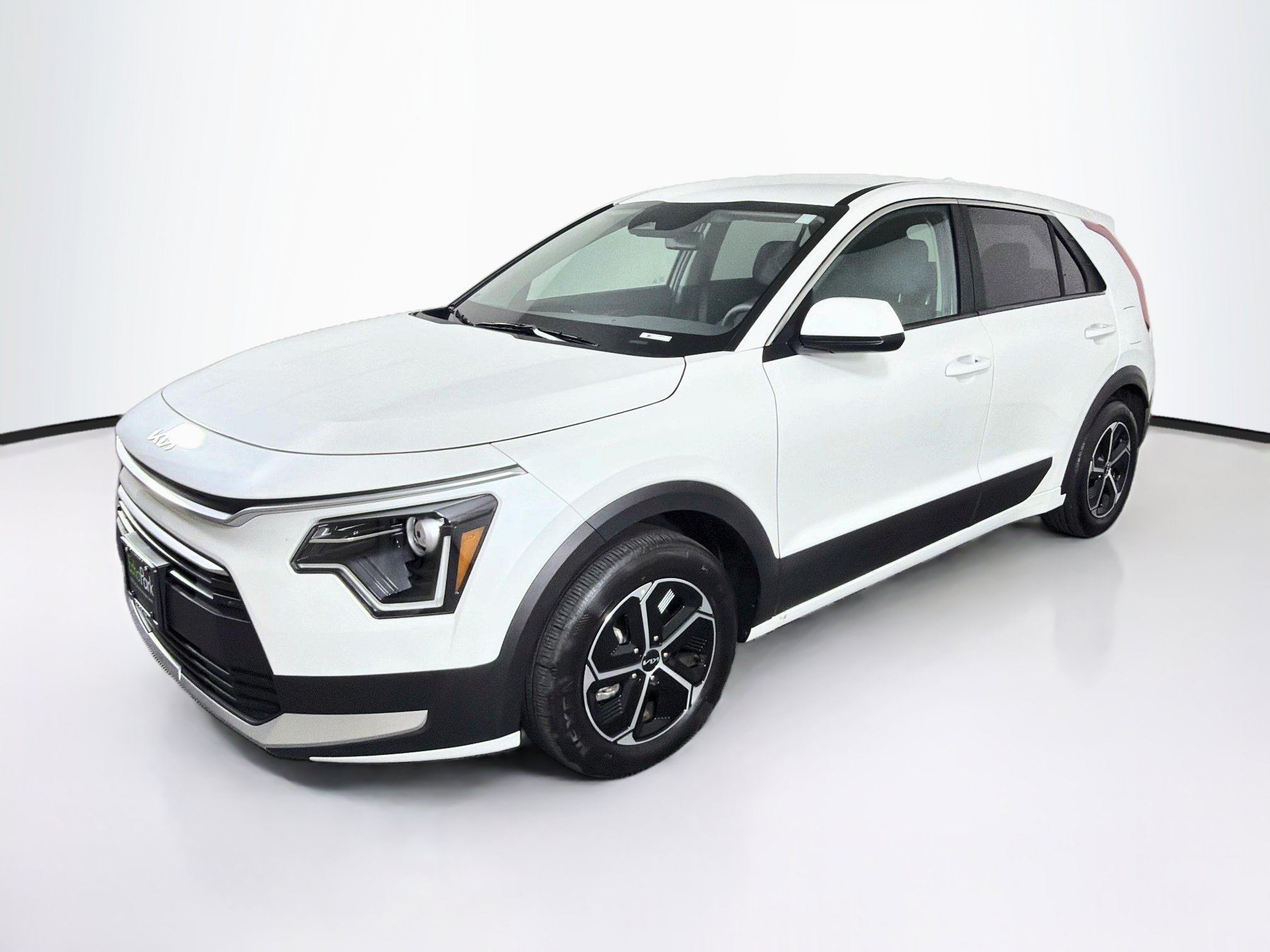 Used 2026 Kia Niro LX FWD image 3