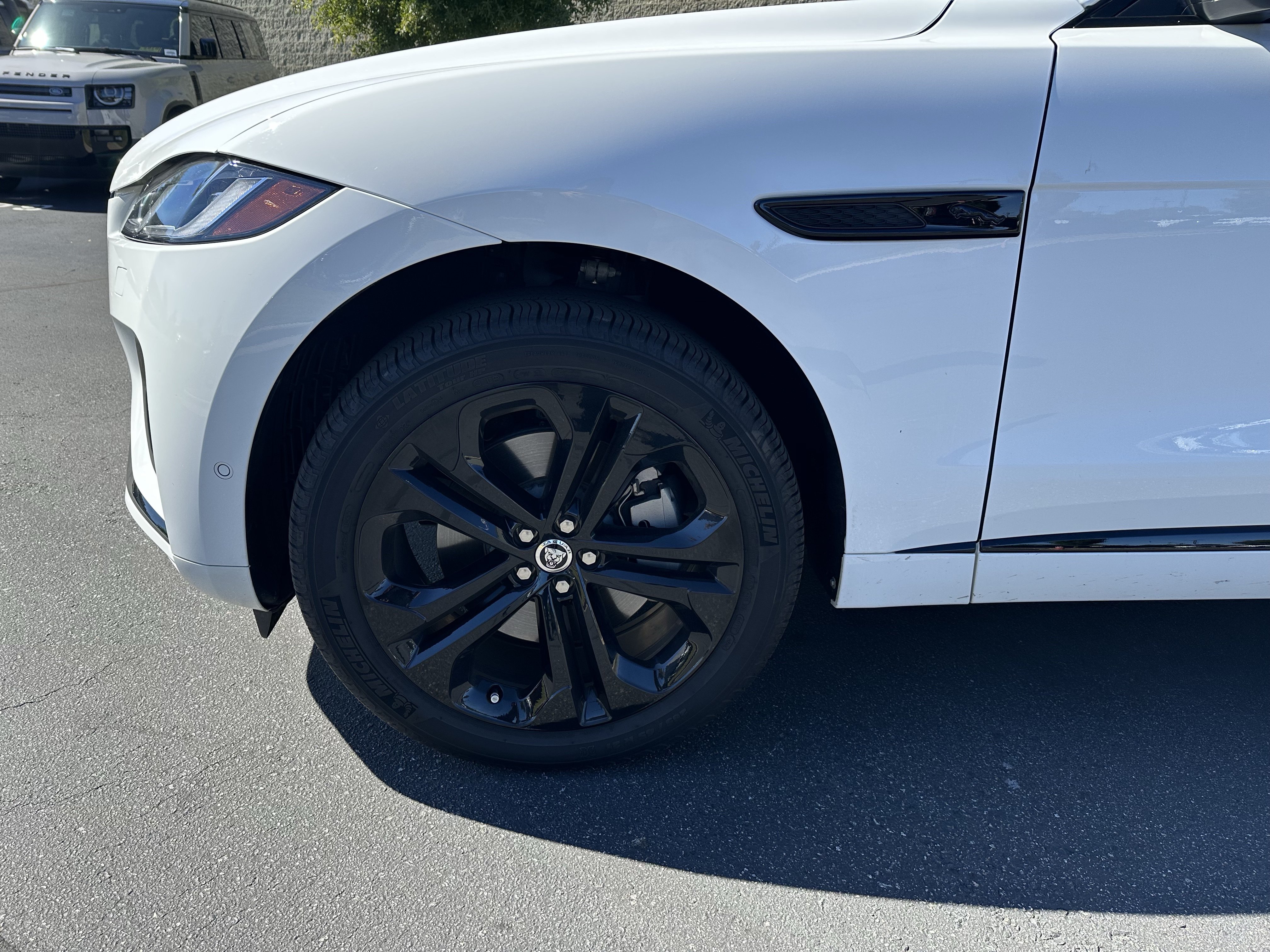 Used 2026 Jaguar F-PACE R-Dynamic S AWD/4WD image 12