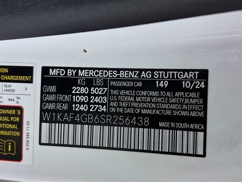 Used 2025 Mercedes-Benz C 300 Sedan image 32