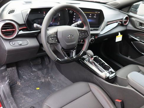 New 2026 Chevrolet Trax RS w/ Driver Confidence Package FWD image 6