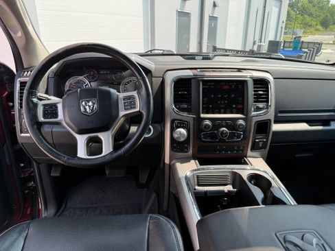 Used 2017 RAM 1500 Laramie w/ Convenience Group AWD/4WD image 27