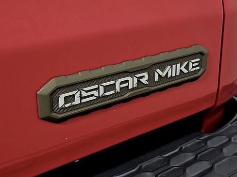 Used 2021 Jeep Gladiator Sport image 30