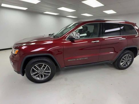 Used 2019 Jeep Grand Cherokee Limited AWD/4WD image 5