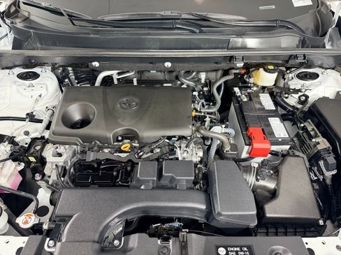 Used 2025 Toyota RAV4 XLE image 32