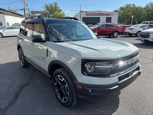Used 2024 Ford Bronco Sport Outer Banks w/ Tech Package image 7