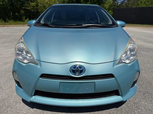Used 2014 Toyota Prius C One FWD image 8
