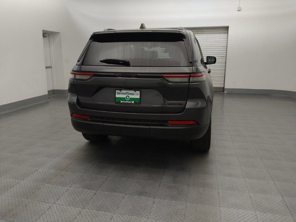 Used 2023 Jeep Grand Cherokee Limited w/ Black Appearance Package RWD image 7