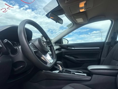 Used 2023 Nissan Altima 2.5 SV FWD image 36