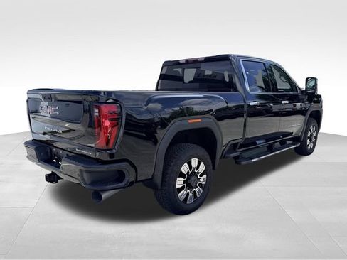 Used 2025 GMC Sierra 2500 Denali w/ Denali Reserve Package AWD/4WD image 5