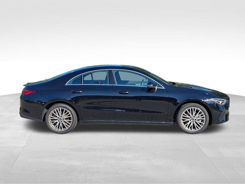 Used 2025 Mercedes-Benz CLA 250 4MATIC image 7