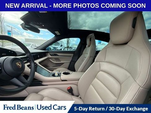 Used 2024 Porsche Taycan image 19