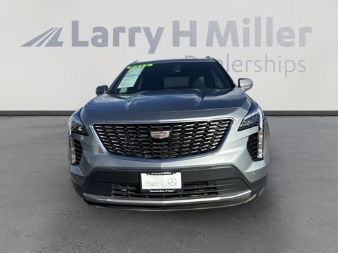 Used 2023 Cadillac XT4 Premium Luxury image 3