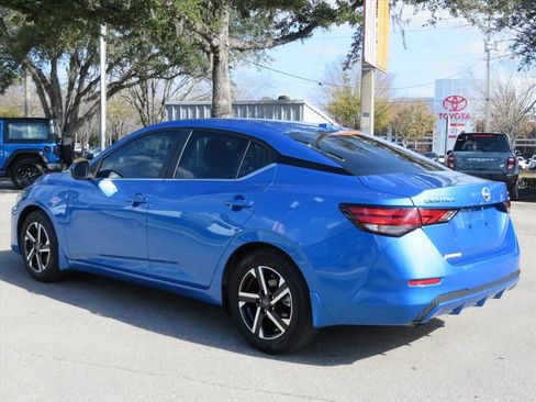 Used 2024 Nissan Sentra SV image 4