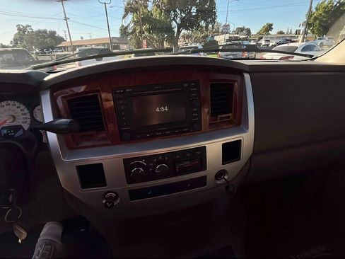 Used 2006 Dodge Ram 2500 Truck Laramie w/ Trailer Tow Group AWD/4WD image 13