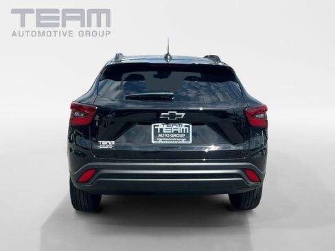 Used 2026 Chevrolet Trax LT w/ Driver Confidence Package FWD image 6