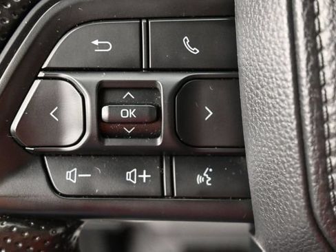 Used 2024 Toyota Tacoma SR5 AWD/4WD image 18