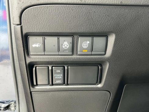 Certified 2024 Nissan Armada Platinum w/ Captain's Chairs Package image 45