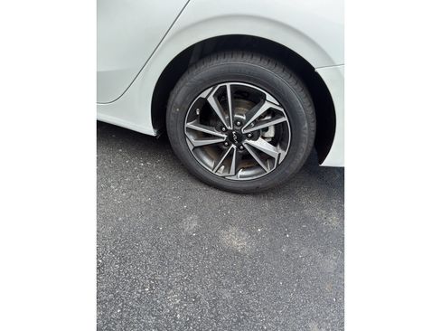 Used 2024 Kia Forte LXS FWD image 24