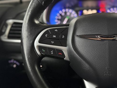 Used 2017 Chrysler 200 LX FWD image 19