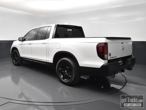 Used 2021 Honda Ridgeline Black Edition image 5