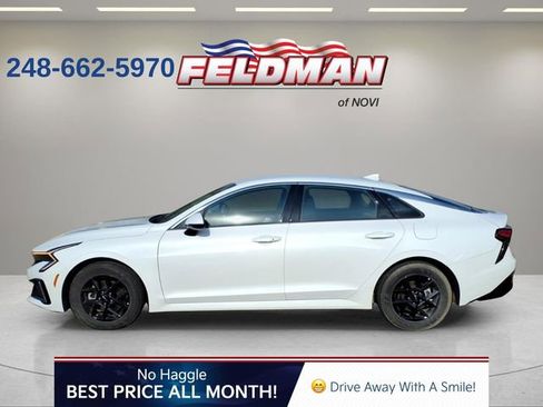 Used 2025 Kia K5 LXS FWD image 2