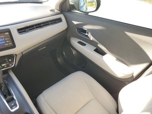 Used 2019 Honda HR-V EX image 25