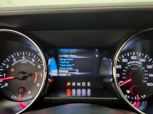 Used 2016 Ford Mustang Convertible RWD image 20