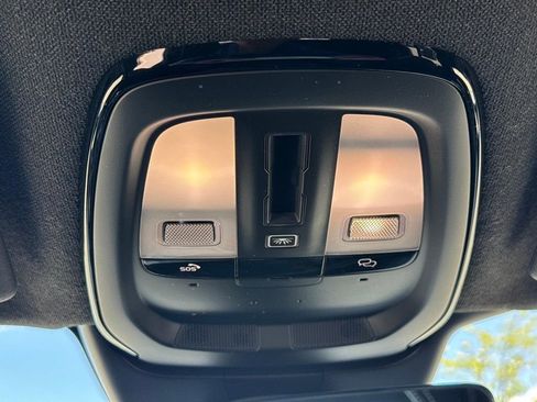 Used 2023 Volvo XC40 Recharge Plus AWD/4WD image 15